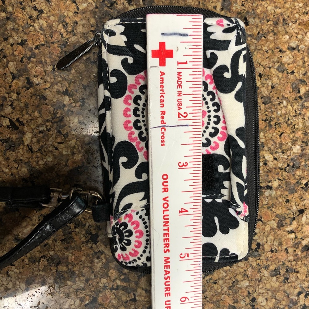 Thirty-one wristlet. - Picture 15 of 15